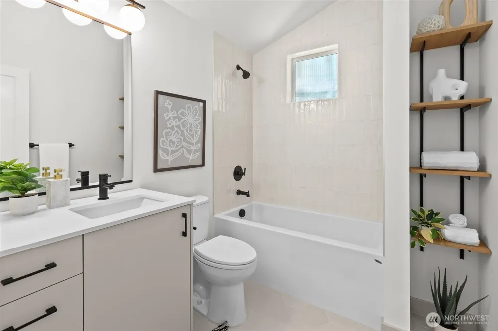 11349 23rd Avenue NE Seattle, WA 98125
