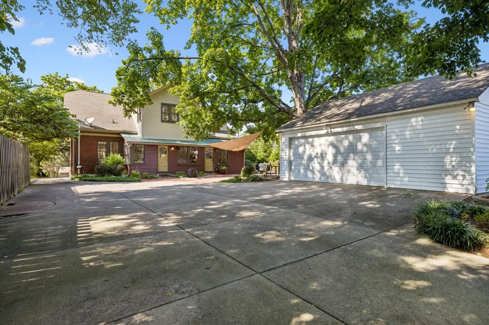 1011 W Main St Franklin, TN 37064