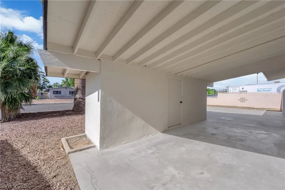 4112 Las Lomas Avenue Las Vegas, NV 89102