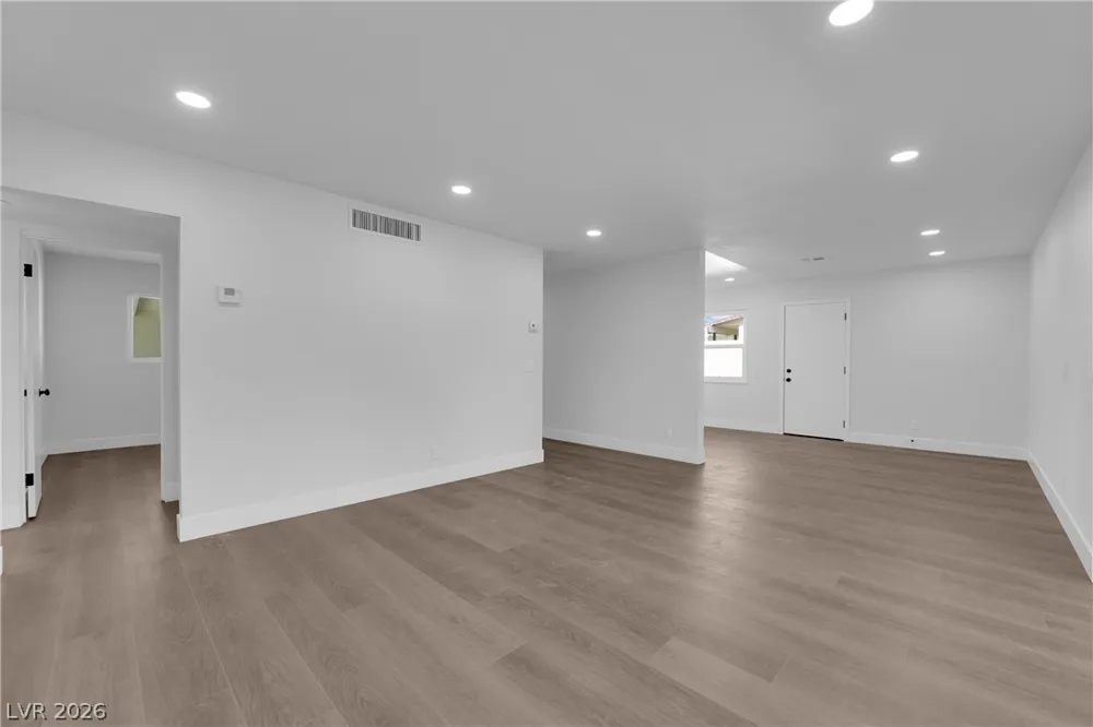 4112 Las Lomas Avenue Las Vegas, NV 89102