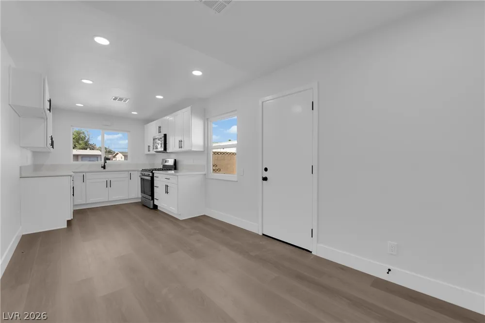 4112 Las Lomas Avenue Las Vegas, NV 89102
