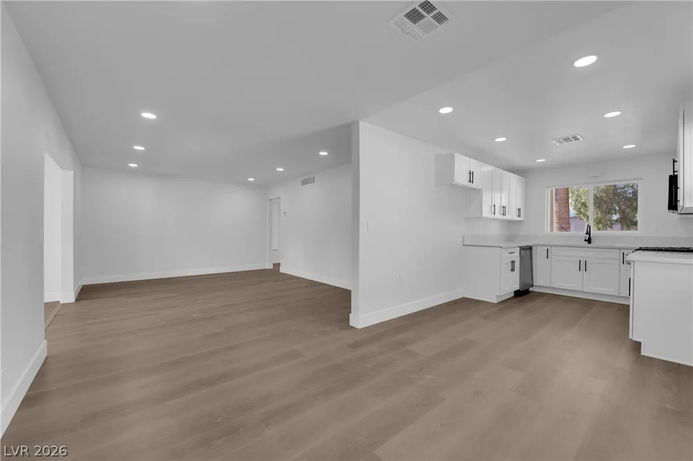 4112 Las Lomas Avenue Las Vegas, NV 89102
