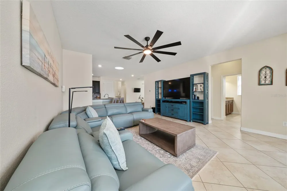 4303 SUMMER BREEZE WAY Kissimmee, FL 34744