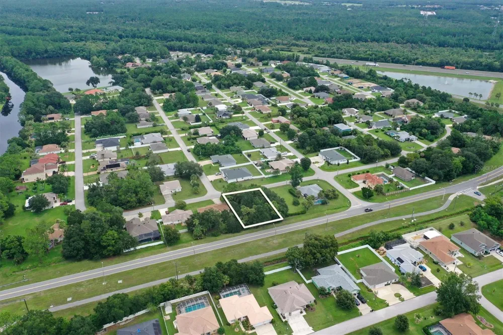 5 LUDLOW LANE W Palm Coast, FL 32137