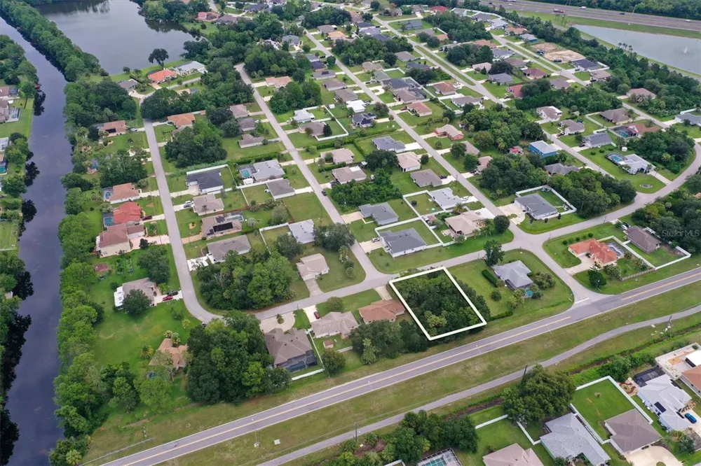 5 LUDLOW LANE W Palm Coast, FL 32137