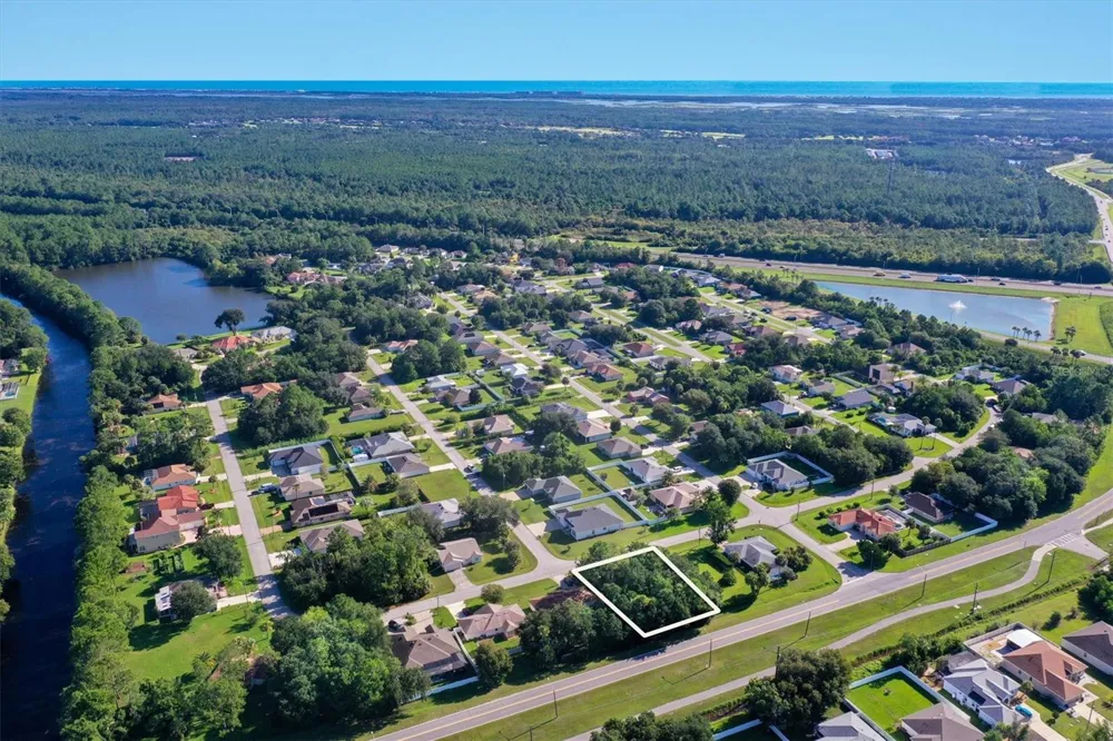 5 LUDLOW LANE W Palm Coast, FL 32137