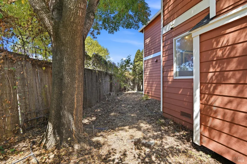 38 Meadowbrook Court Cotati, CA 94931