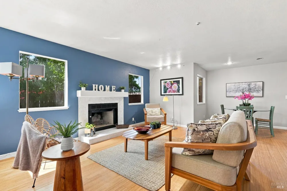 38 Meadowbrook Court Cotati, CA 94931