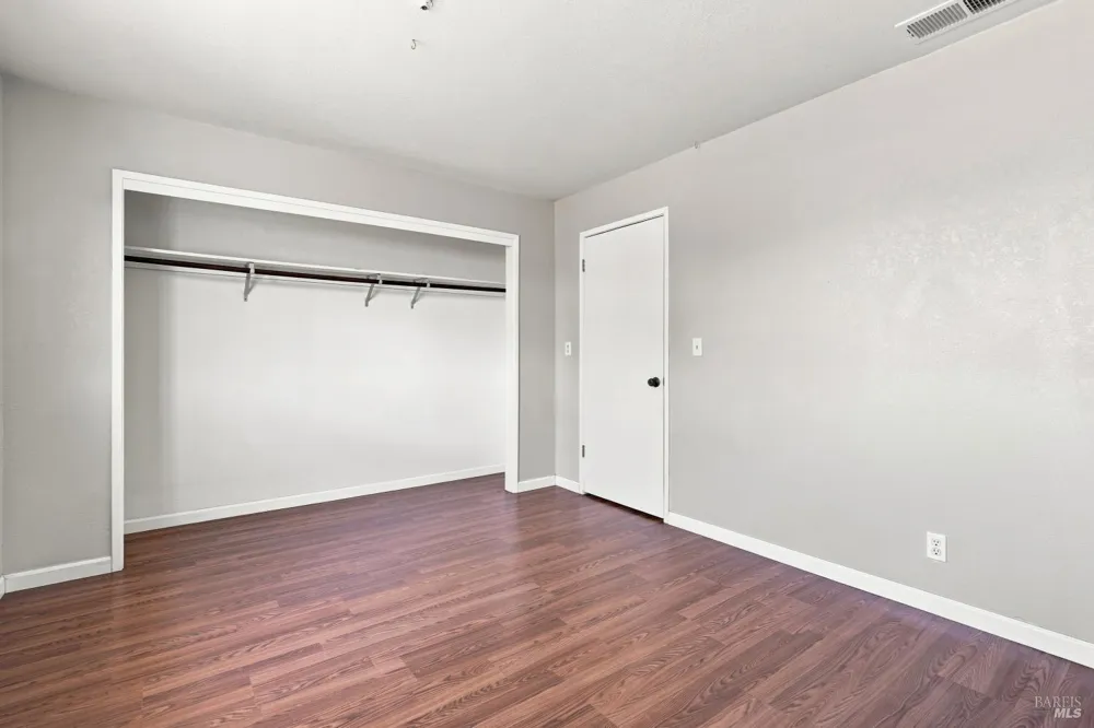 38 Meadowbrook Court Cotati, CA 94931