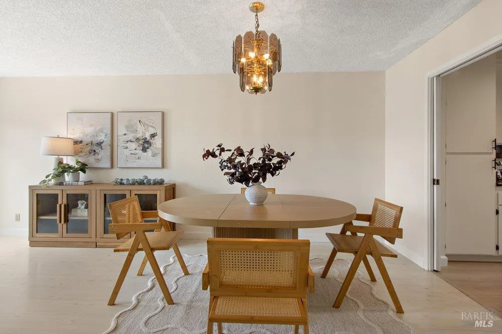 1492 London Circle Benicia, CA 94510