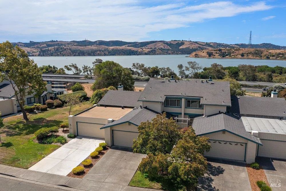 1492 London Circle Benicia, CA 94510