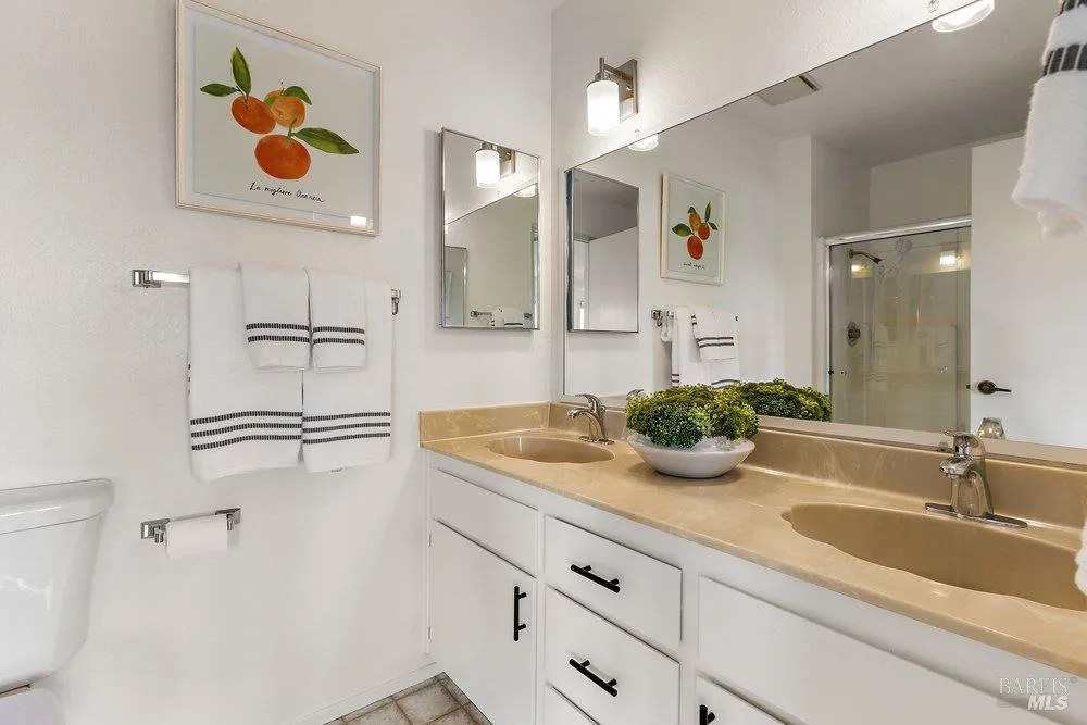 1492 London Circle Benicia, CA 94510
