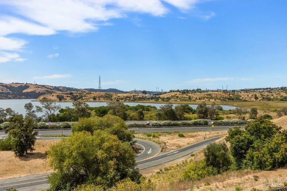 1492 London Circle Benicia, CA 94510