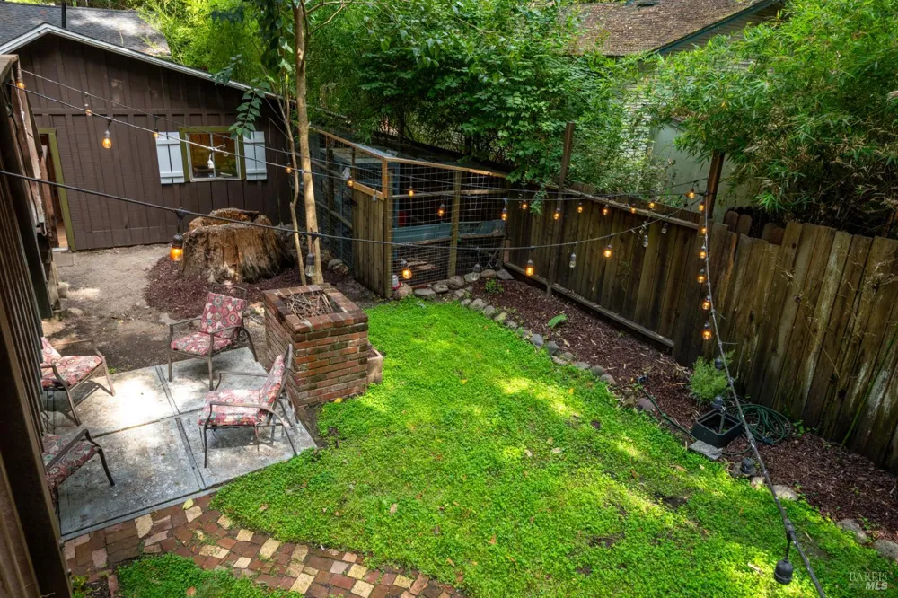 17355 116 Highway Guerneville, CA 95446