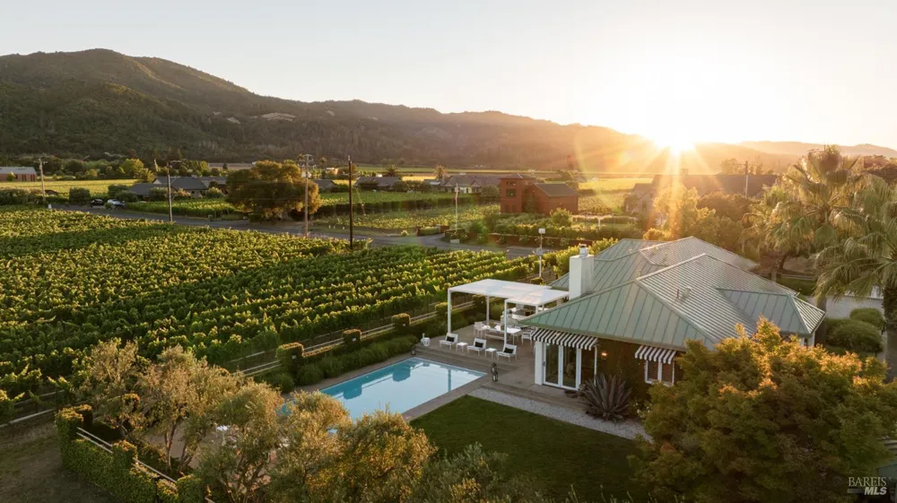 1237 Bella Oaks Lane Napa, CA 94558