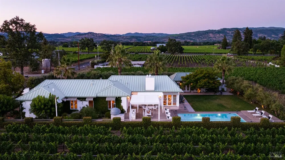 1237 Bella Oaks Lane Napa, CA 94558