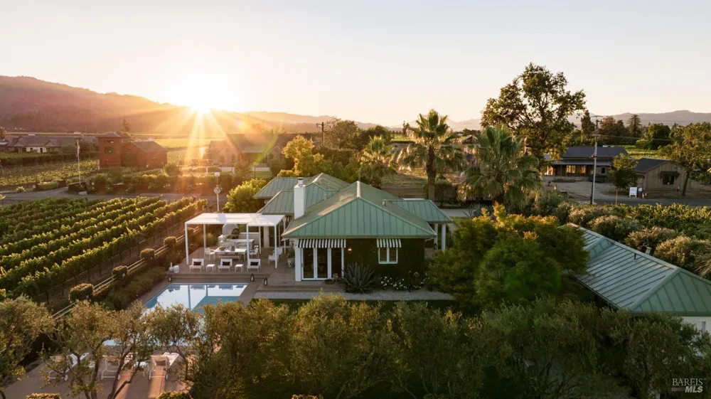 1237 Bella Oaks Lane Napa, CA 94558