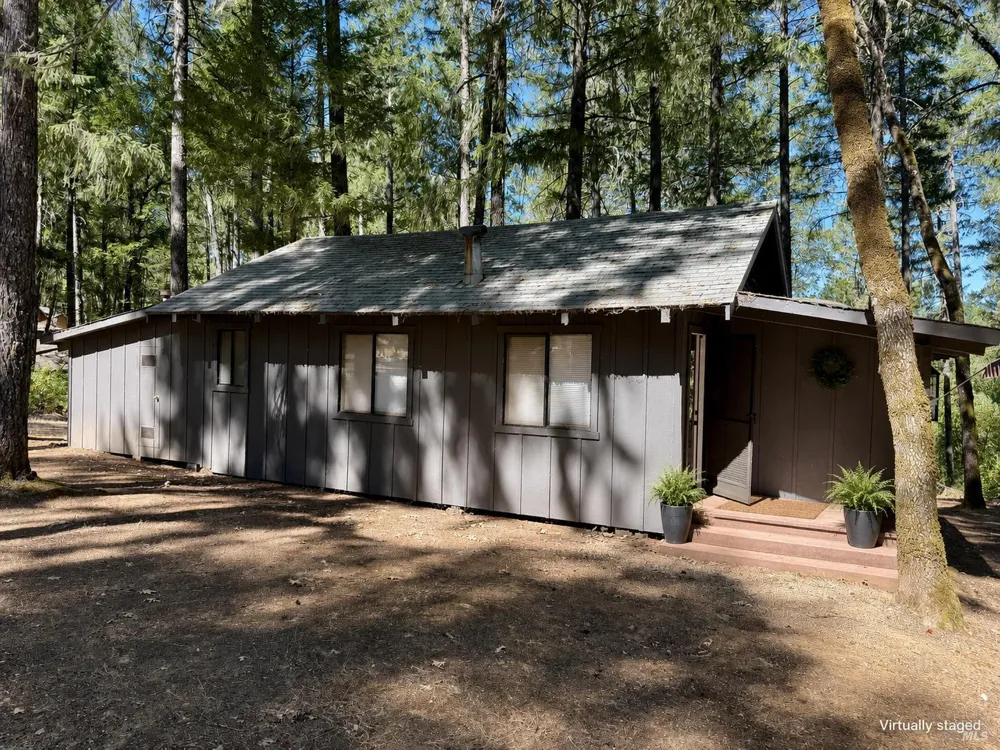 43 Bear Avenue Lake Pillsbury, CA 95469