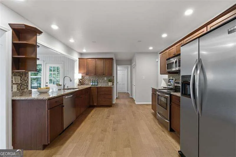 7140 Duncourtney DR Sandy Springs, GA 30328