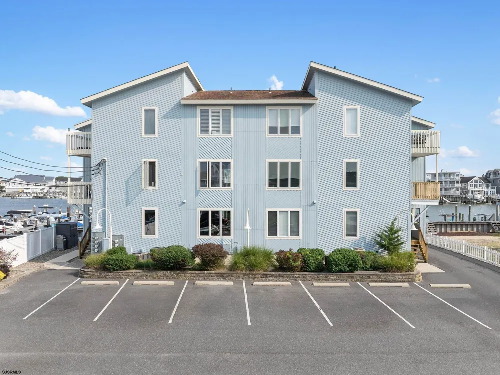 444 W Shore Dr Brigantine, NJ 08203