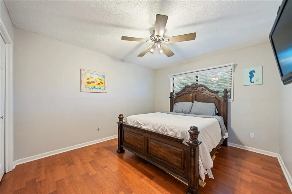 1809 Live Oak Drive Portland, TX 78374