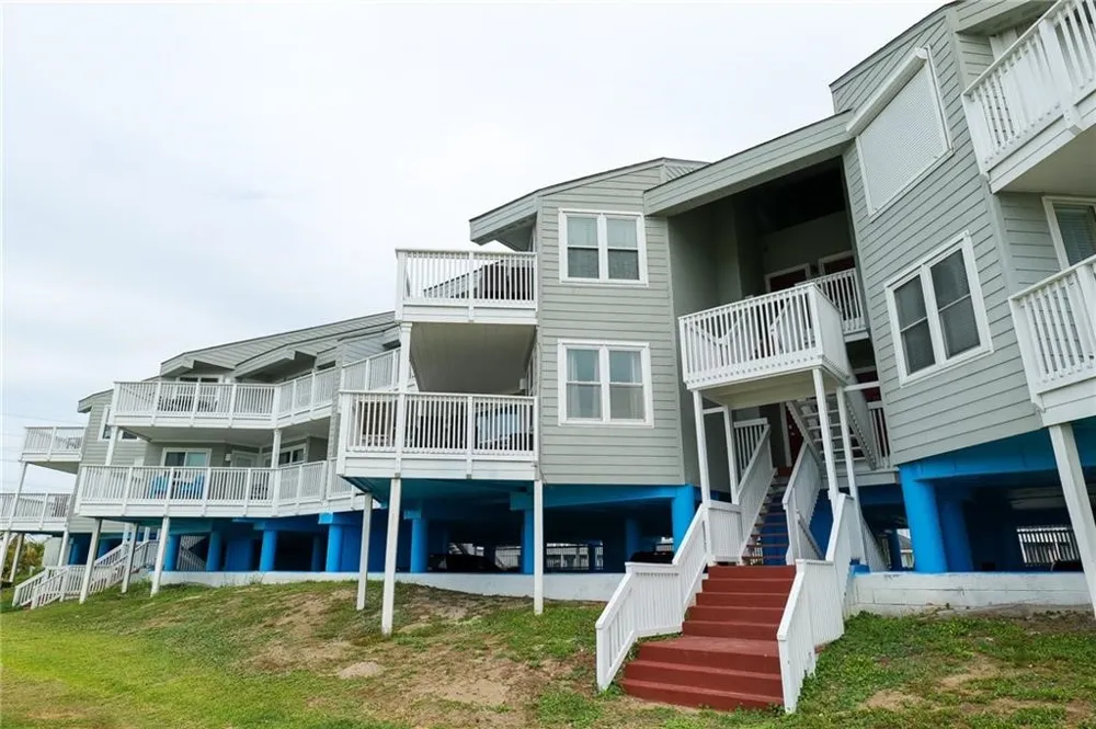6275 State Highway 361 #214 Port Aransas, TX 78373