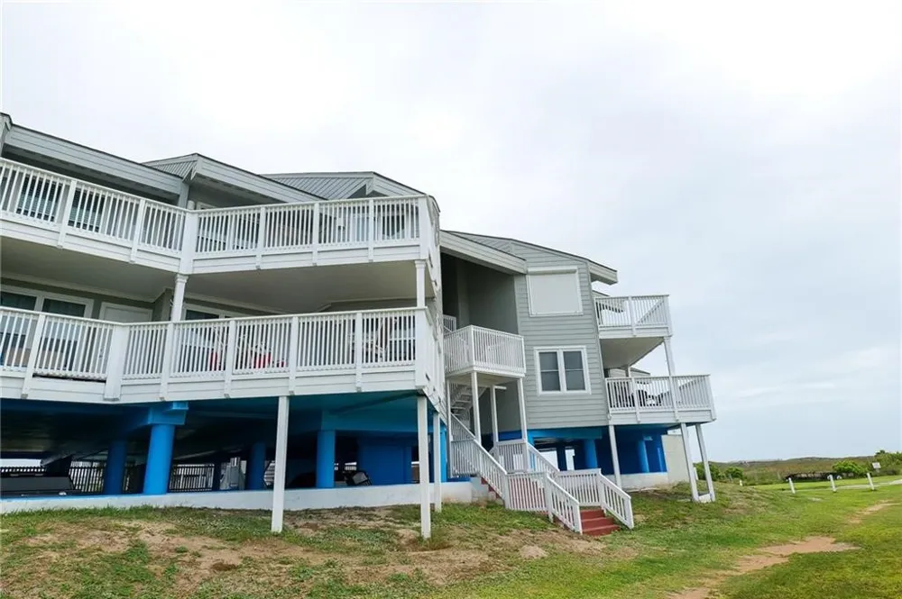 6275 State Highway 361 #214 Port Aransas, TX 78373