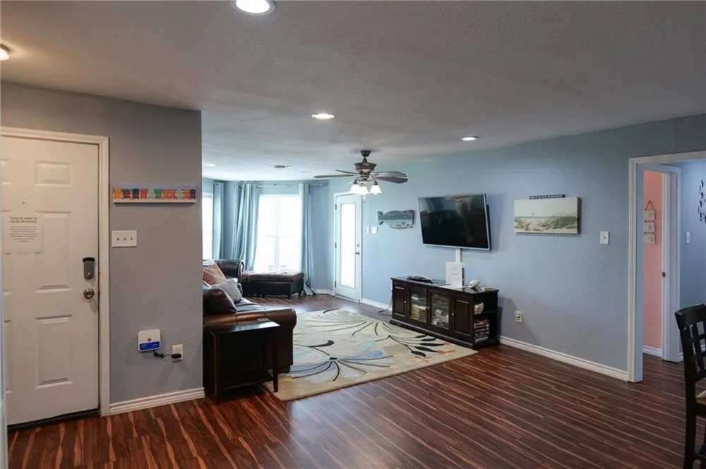 6275 State Highway 361 #214 Port Aransas, TX 78373