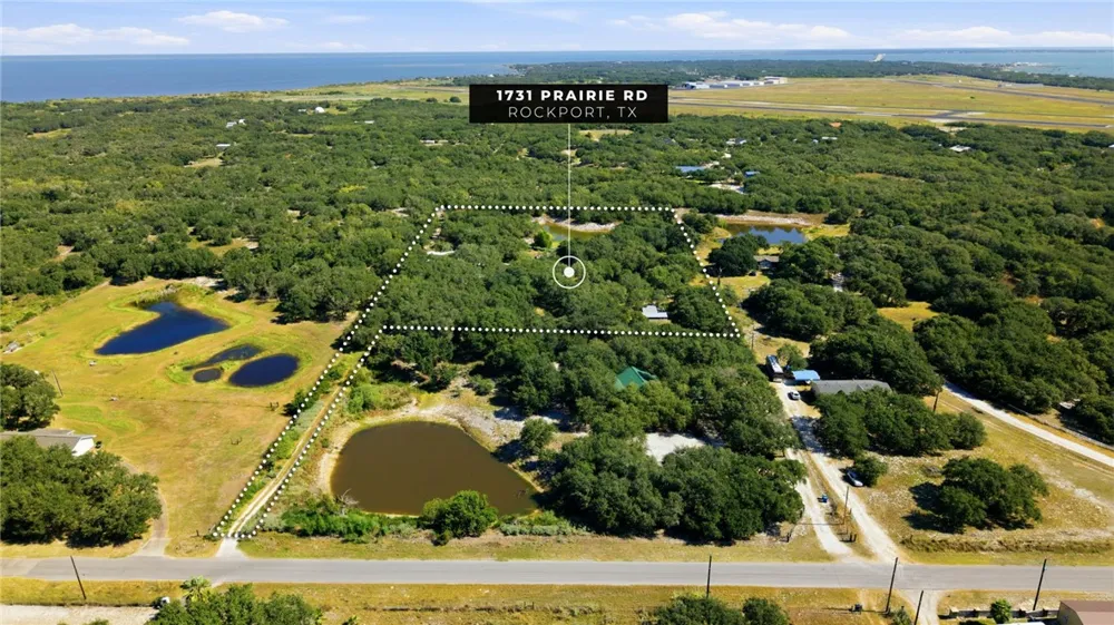 1731 Prairie Rockport, TX 78382