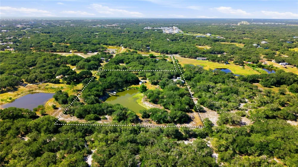 1731 Prairie Rockport, TX 78382