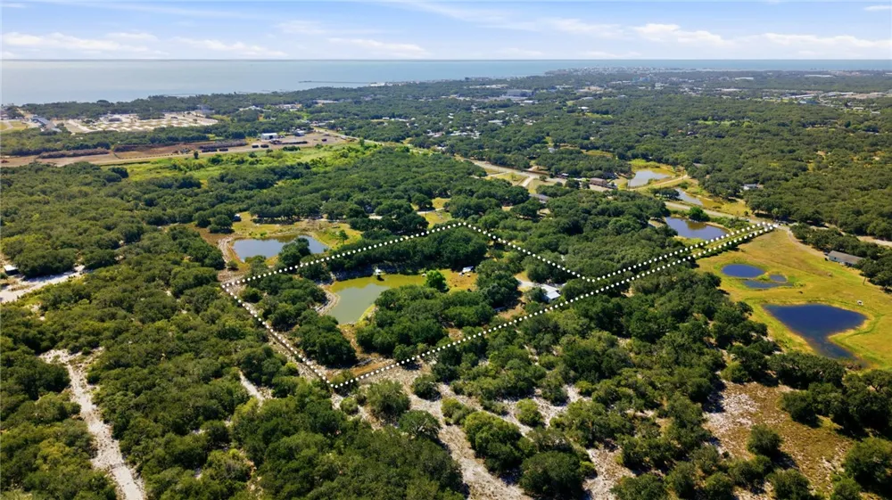 1731 Prairie Rockport, TX 78382