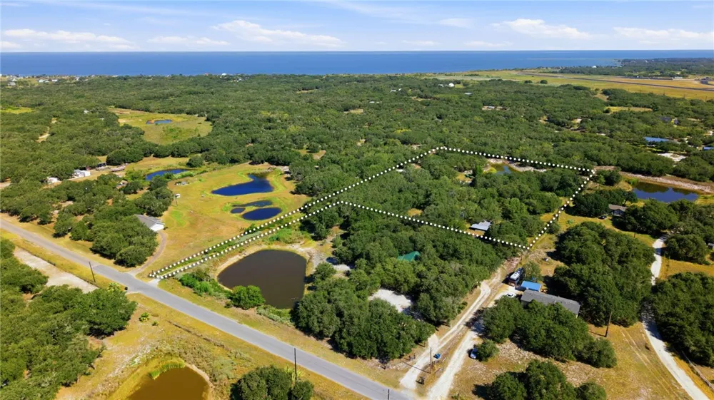 1731 Prairie Rockport, TX 78382
