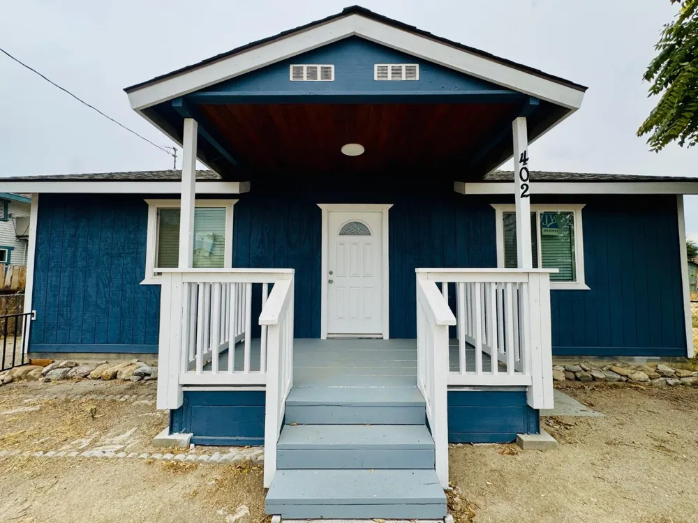 402 Mary Street Bakersfield, CA 93252