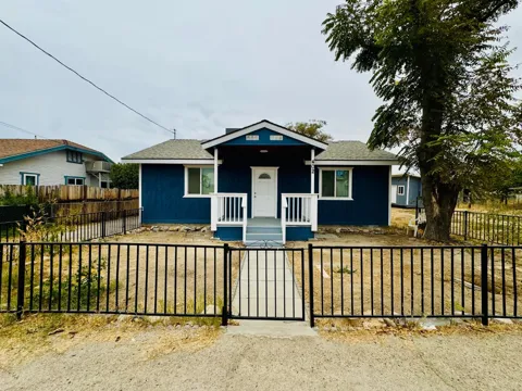 402 Mary Street