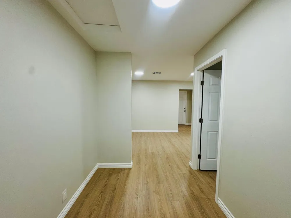 402 Mary Street Bakersfield, CA 93252