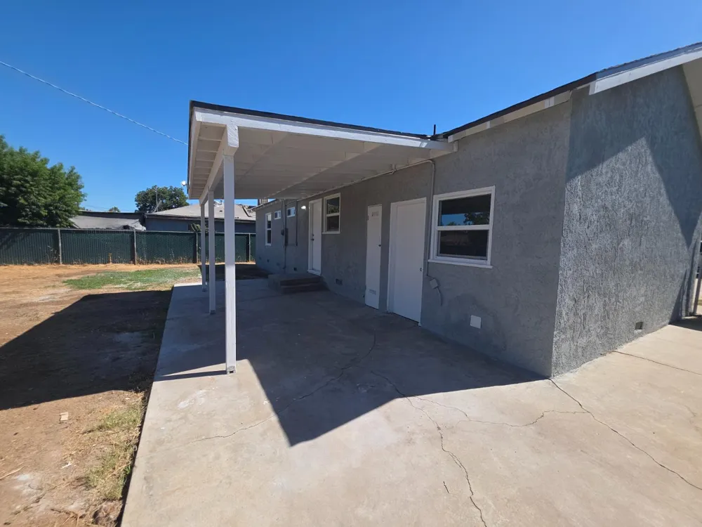 2568 Lotus Avenue Fresno, CA 93706