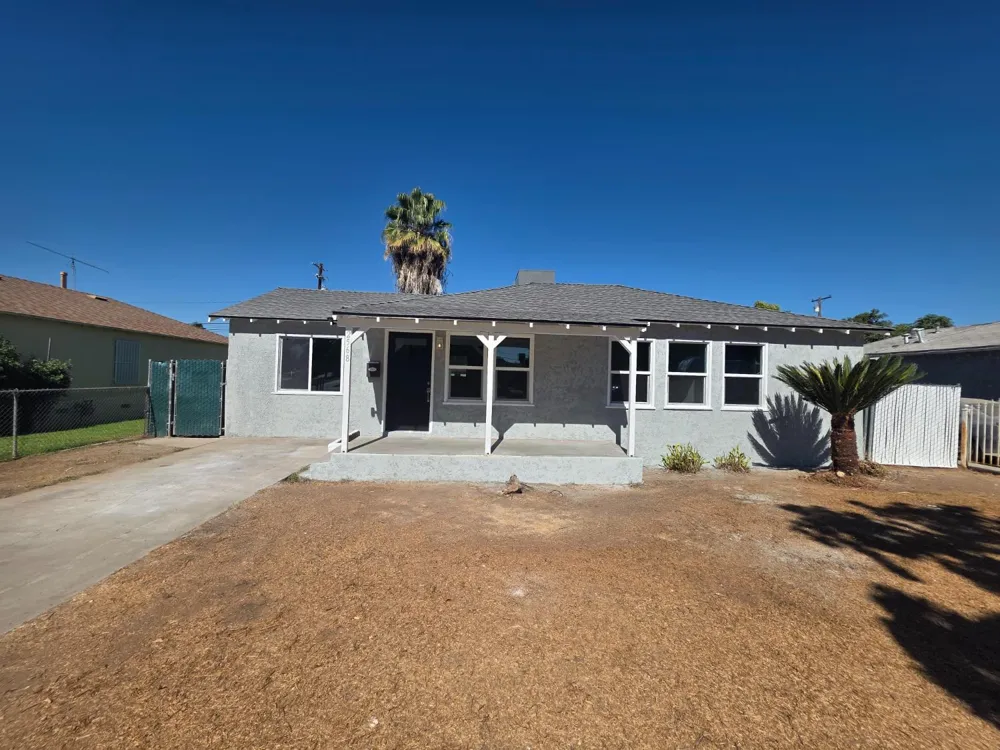 2568 Lotus Avenue Fresno, CA 93706