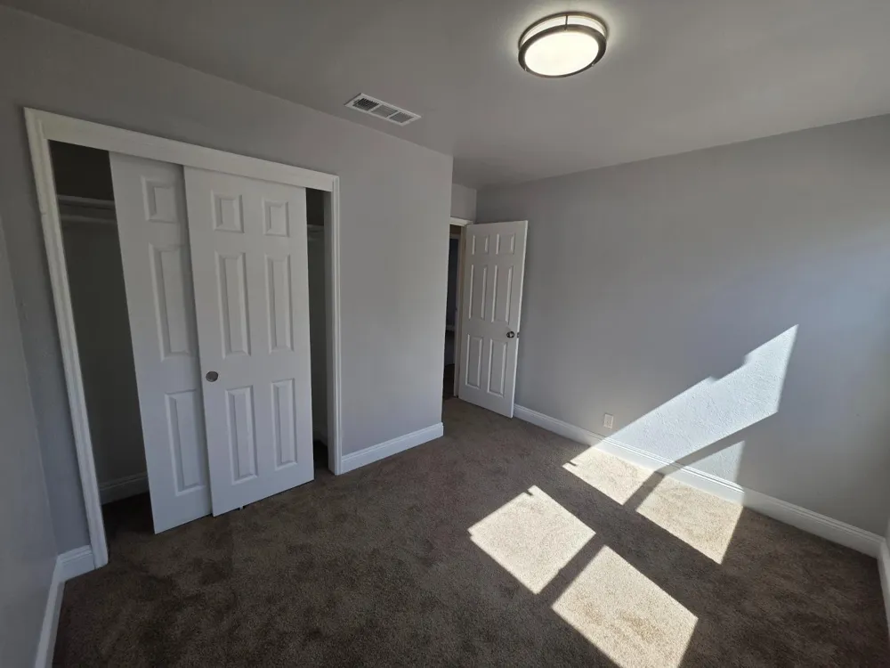 2568 Lotus Avenue Fresno, CA 93706