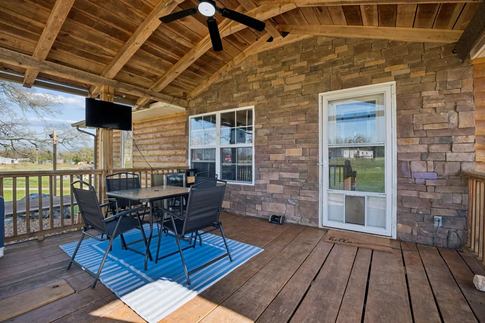 324 Laster Holman Lane Decherd, TN 37324
