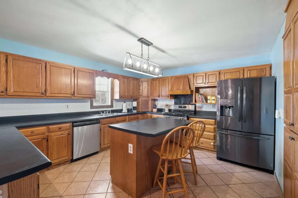 324 Laster Holman Lane Decherd, TN 37324
