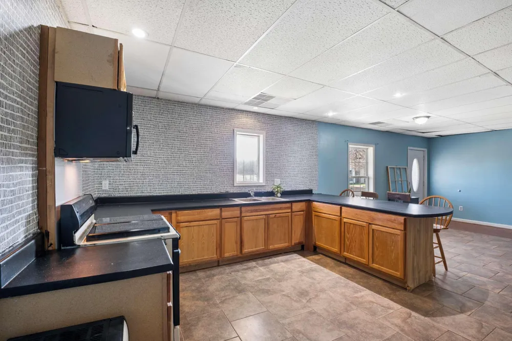 324 Laster Holman Lane Decherd, TN 37324