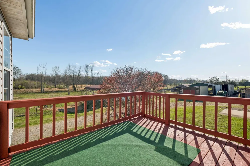 324 Laster Holman Lane Decherd, TN 37324