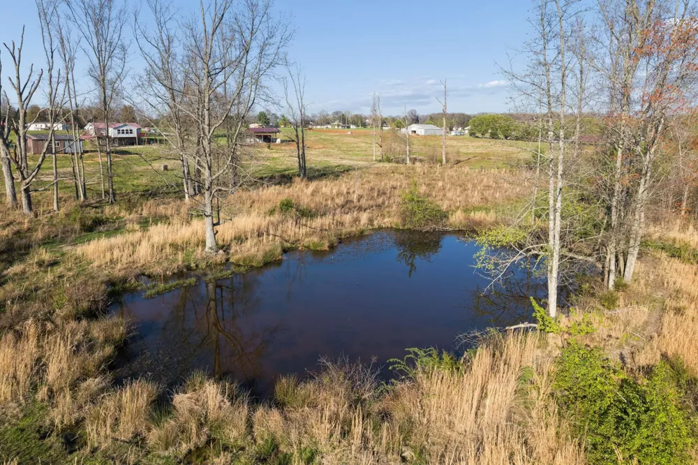 324 Laster Holman Lane Decherd, TN 37324