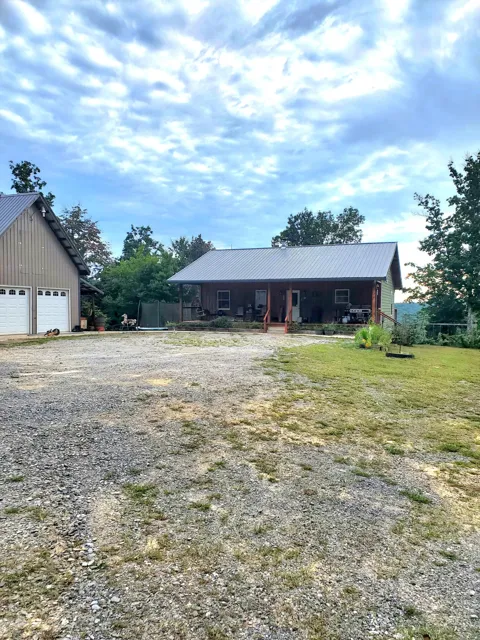 103 Stooping Oak Road
