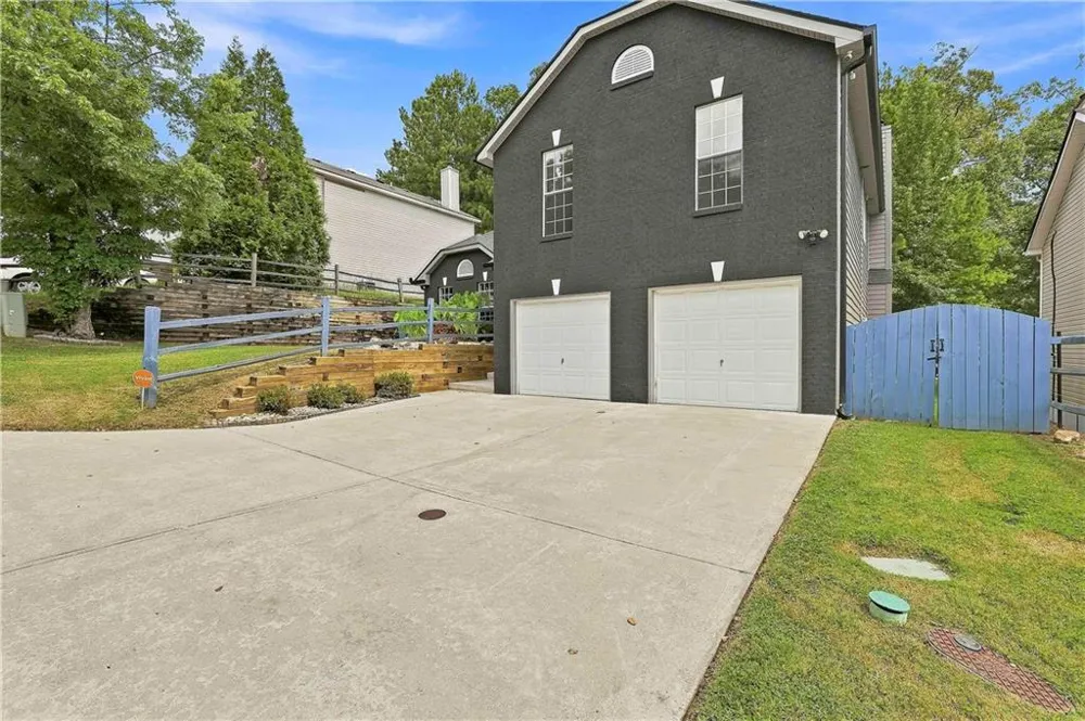 2455 Tolliver Drive Ellenwood, GA 30294