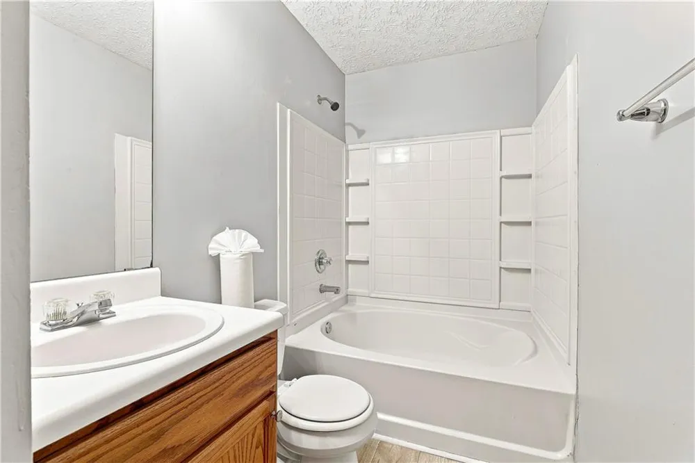 2455 Tolliver Drive Ellenwood, GA 30294