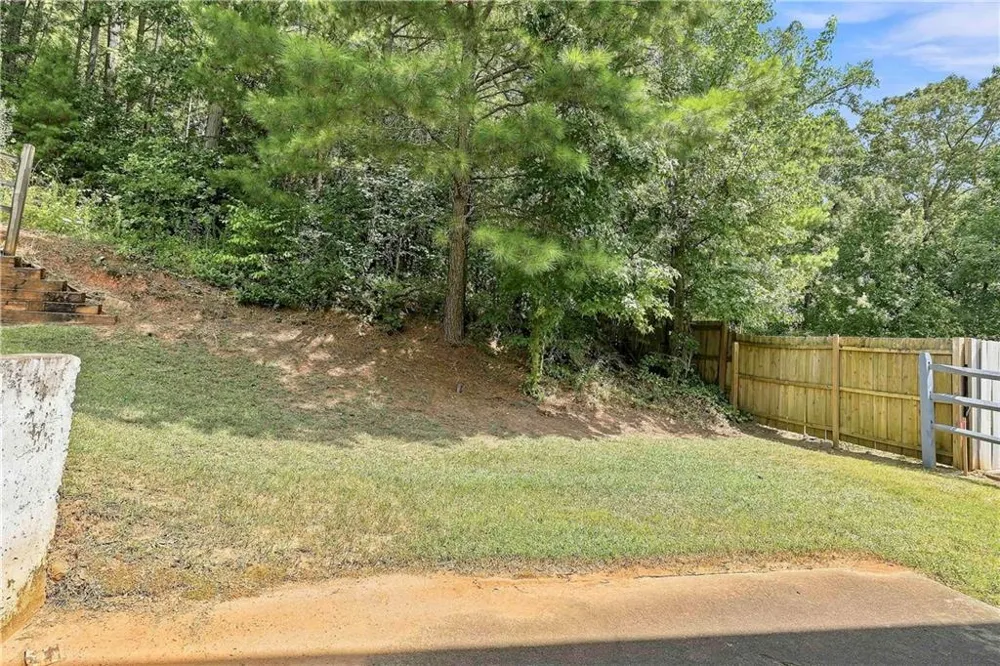 2455 Tolliver Drive Ellenwood, GA 30294