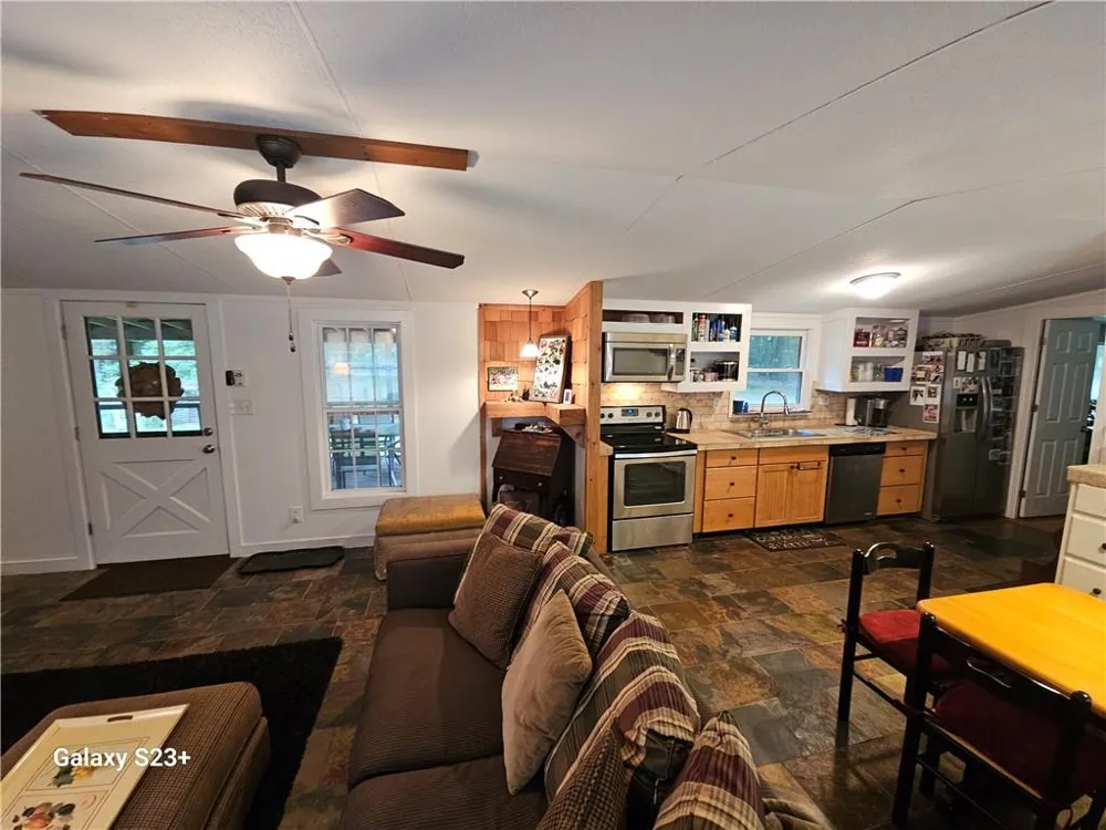 1371 Bairdstown Road Union Point, GA 30669