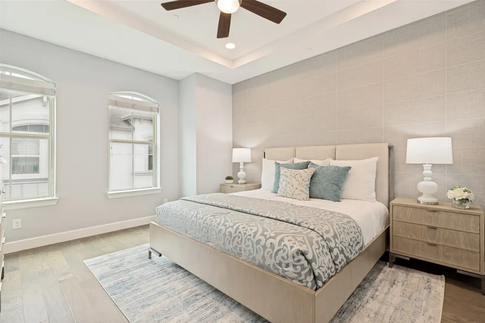 746 Spanish Oaks Place Dallas, TX 75204