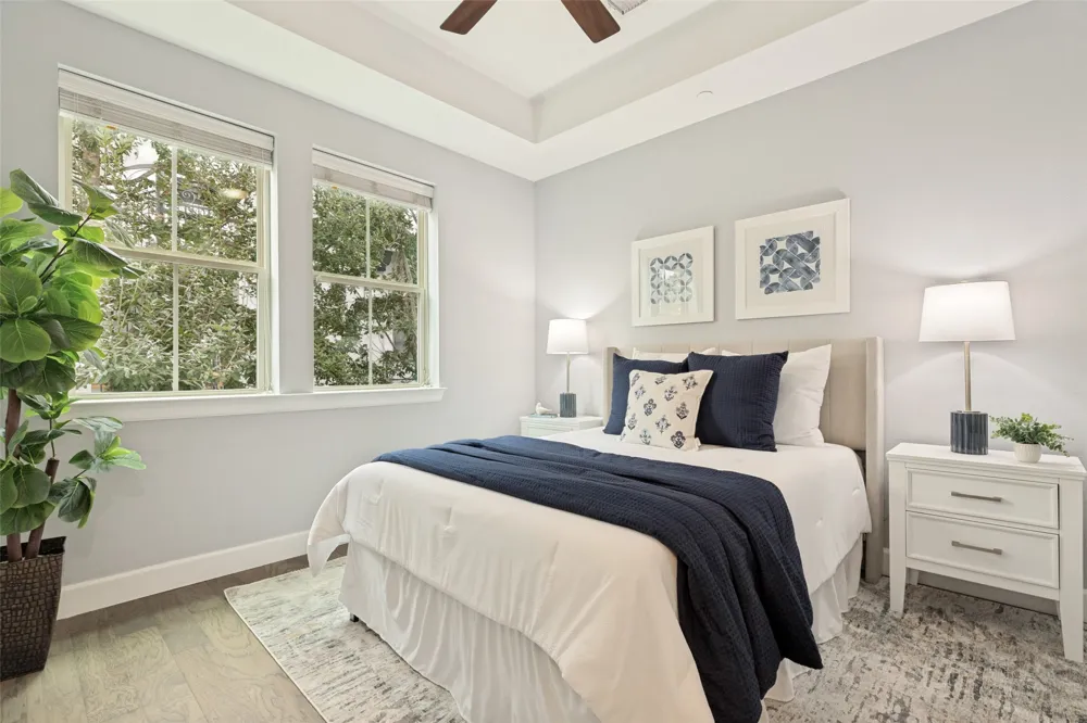 746 Spanish Oaks Place Dallas, TX 75204